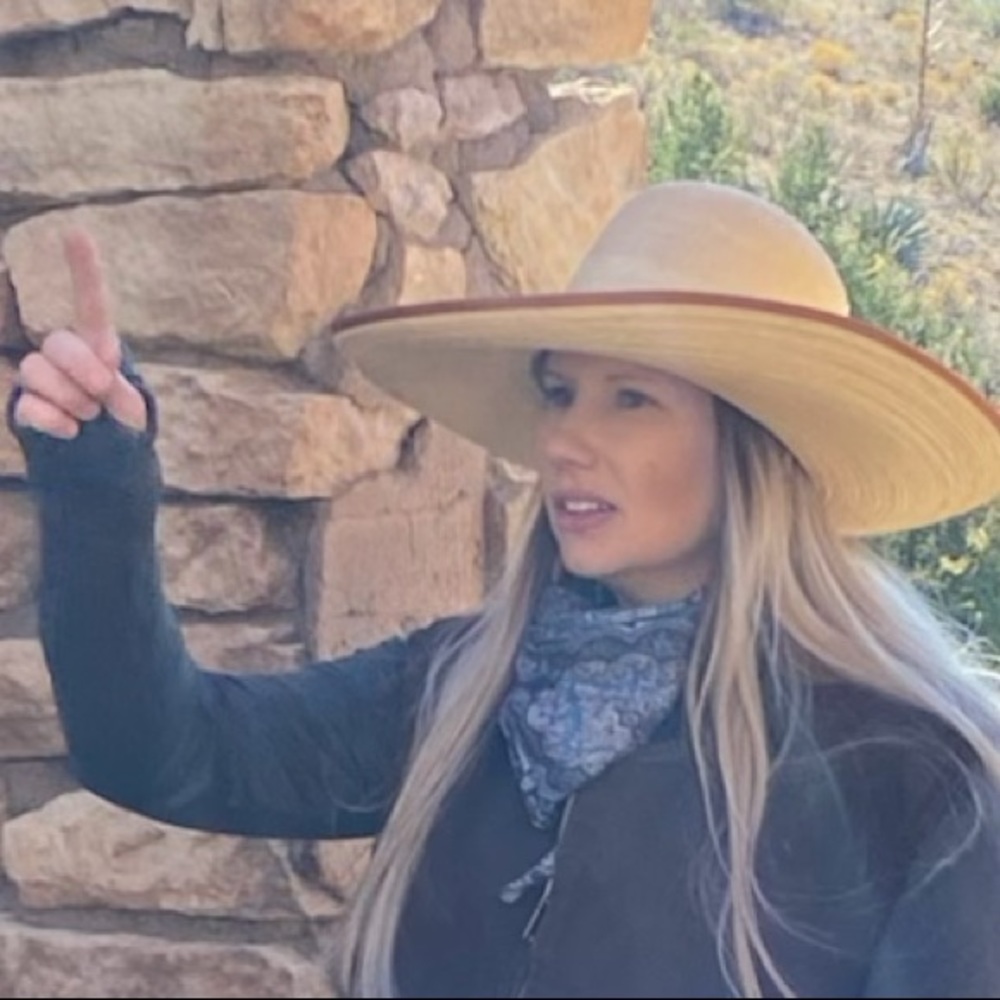 Meet your Posher, Andi